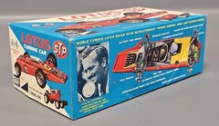 MPC Lotus Indy Turbine Race Car 1:25 SCALE Model Kit #1-0800-200~COMPLETE in OB