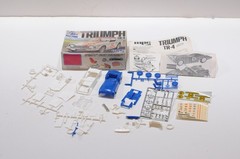 MPC TRIUMPH TR-4 SCALE 1:32 PLASTIC MODEL KIT 2-1016