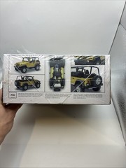 Revell Jeep Wrangler Rubicon Plastic Model Kit 85-4501 Factory Sealed 1:25
