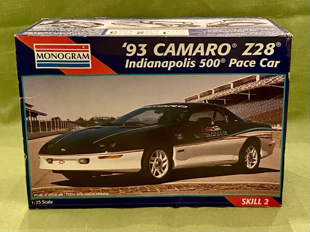 Monogram 1/25 Scale ’93 CAMARO Z28 Indianapolis 500 Pace Car NIB!