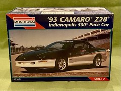 Monogram 1/25 Scale ’93 CAMARO Z28 Indianapolis 500 Pace Car NIB!