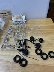 Vtg AMT 40 Ford Sedan Delivery Street Rods 1/25 T149 1974 Model Kit Pre-owned