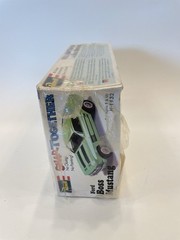 Revell Snap Together Ford Boss Mustang H-1132 **FACTORY SEALED** Box Damage