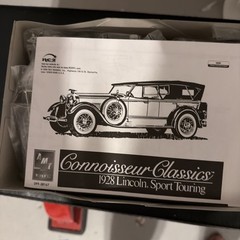 AMT ERTL 1/25 Scale 1928 LINCOLN GANGBUSTERS BUYER’S CHOICE Kit # 38167/SEALED