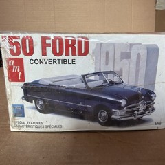 AMT 1950 Ford Convertible 1/25 Open Box