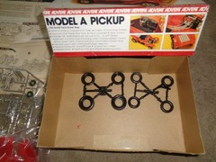 REVELL ADVENT ’29 FORD MODEL A PICKUP STREET ROD 1/25 HOBBY MODEL KIT DATED 1979