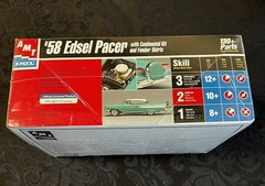 Sealed AMT Ertl 1958 Edsel Pacer 1:25 Classic Car Model Kit