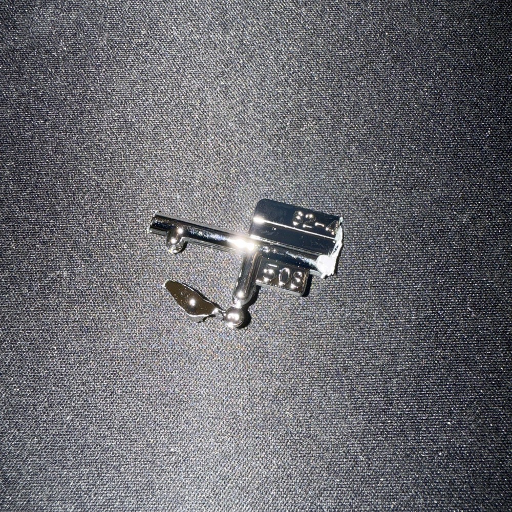 AMT 31979 1/25 58 Edsel Pacer Parts Bash Chrome Part 508