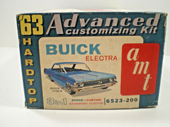 ORIGINAL VINTAGE 3 in 1 AMT 1963 BUICK ELECTRA HARDTOP UNBUILT OPEN KIT #6523