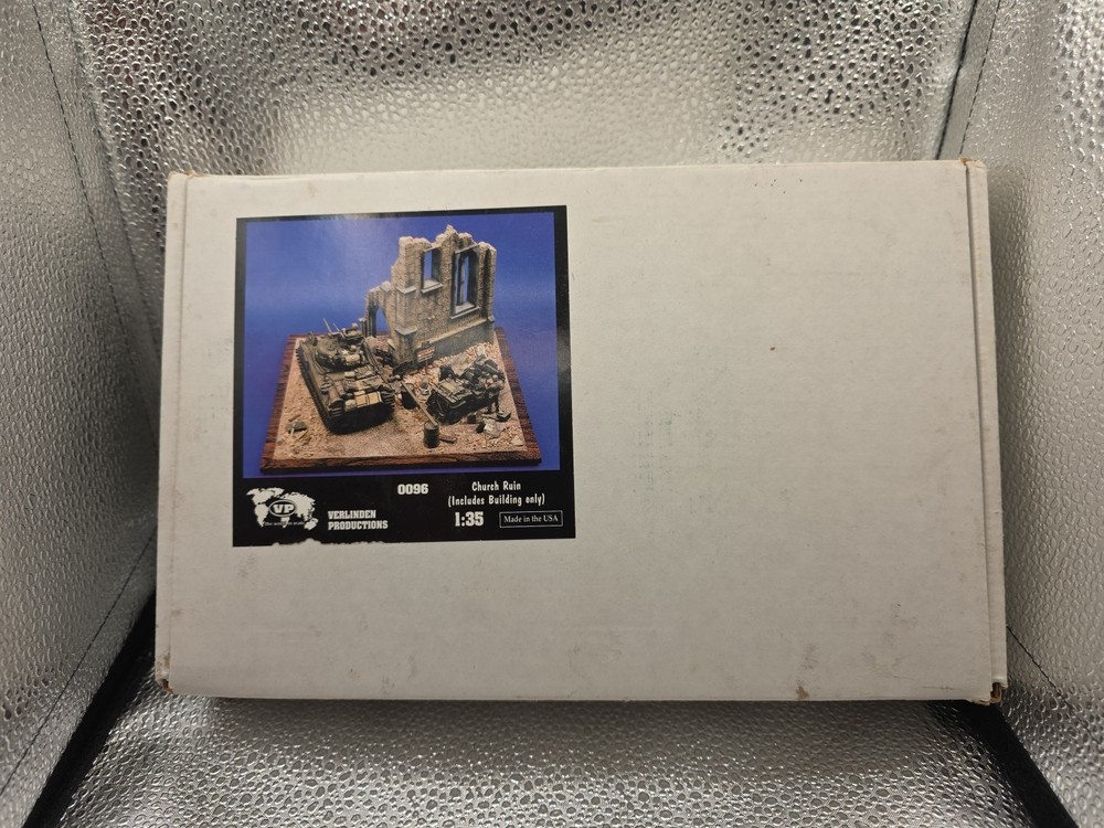 Verlinden 54mm 1/35 Church Ruin Section w/Entrance WWII [Plaster] 96. A1