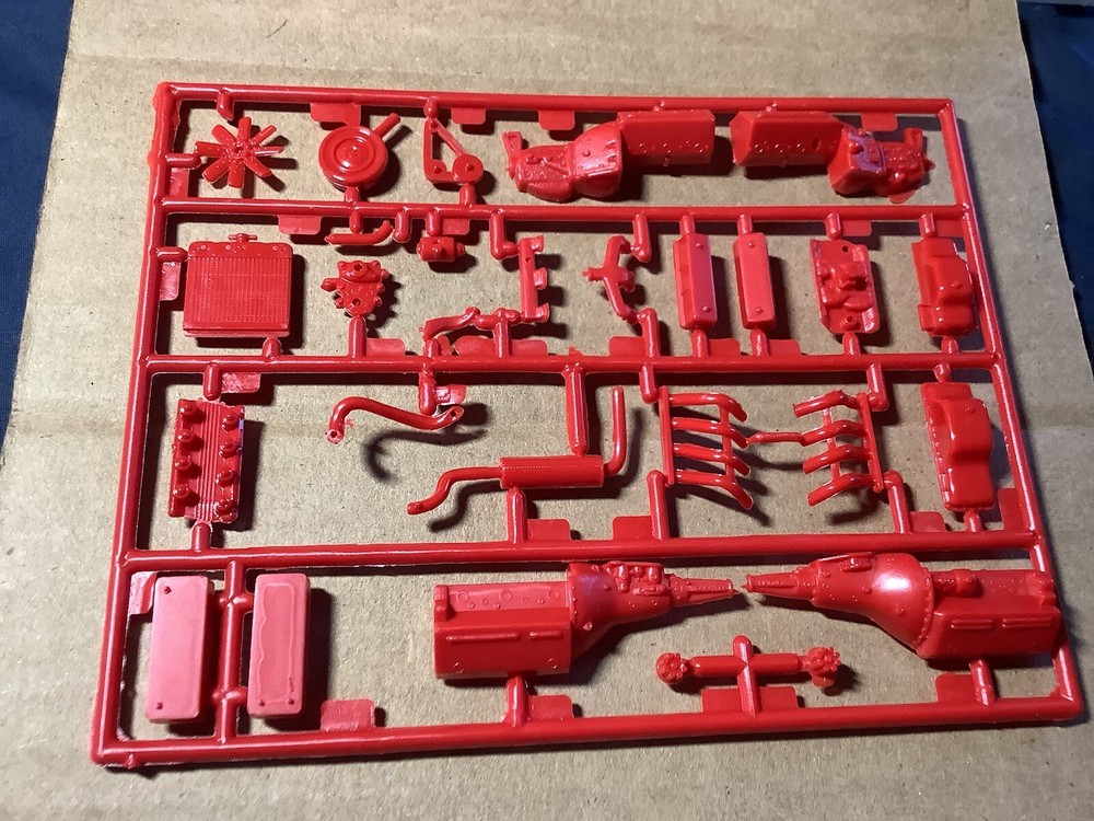 1 25 scale model parts Little Red Wagon Engine Parts Lot No Box
