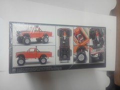 Revell High Roller Chevy 4×4 LUV 1:24 Plastic Pickup Truck Model Kit Sealed