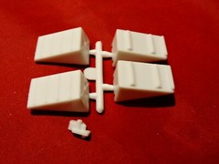 AMT Mack R685ST Battery Boxes 1/25
