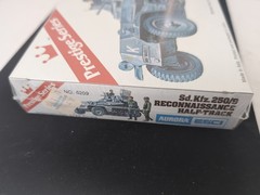 AURORA/ESCI Prestige Series- Sd.Kfz. 250/9 Reconnaissance Half-Track 1:72 Model