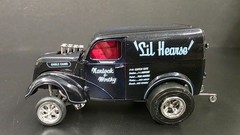 1951 FORD THAMES PANEL TRUCK LIL’ HEARSE REVELL BUILT 1/25 CC2