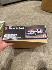 1985 AMT/Ertl Ford Thunderbird Nascar 7-Eleven Kyle Petty 1/16 Scale Model Kit