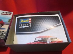 REVELL PLASTIC MODEL KIT JAGUAR XK-E (E-TYPE) 1/24 SCALE MODEL CAR 85-4509 used