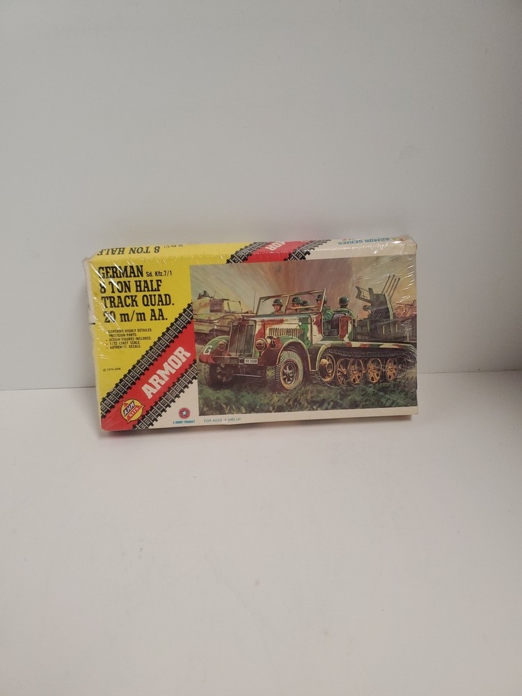 Ahm Armor 1:72 #552 German Sd. kfz.7/1 8 Ton Half Track Quad 20mm AA NIB 1974