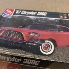 AMT ERTL ’57 Chrysler 300C 1/25 30046 Model Kit 1999 Factory Sealed