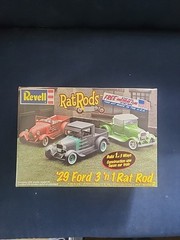 M21D Sealed 85-2348 Revell Rat Rods ‘29 Ford 3 ‘n 1 Rat Rod 1:25 card model kit