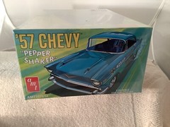 AMT 1957 Chevy Bel Air Pepper Shaker V8 F/S Plastic Model Kit Retro New Sealed