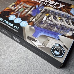Discovery Mindblown Model Engine Building Kit 4 Cylinder Combustion Open Box NEW
