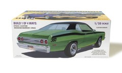 MPC 1/25 1976 Dodge Dart Weekend Warrior Model Kit Big Block Drag MPC1019