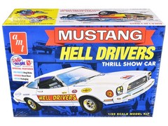 AMT AMT1475 1/25 Skill 2 Model Kit 1977 Ford Mustang “Hell Drivers”