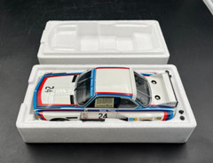 Minichamps BMW 3.5 CSL 24H Sebring 1975 1:18 Scale Model Car in Box