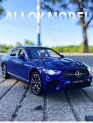1:24 E-Class E300 L Alloy Car Model Diecast Metal Toy Vehicle with Sound and Lig