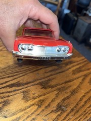 AMT 1960 FORD STARLINER 2 DOOR HARD TOP PROMO CAR MODEL RED 1:25