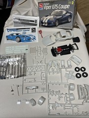 AMT 1:25 DODGE VIPER GTS COUPE MODEL KIT PARTS LOT