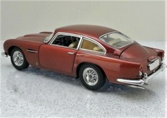 ASTON MARTIN Race Car Le Mans Classic Custom Vintage Hot Rod Built Metal Model