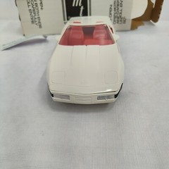 1992 C4 Corvette Convertible Artic White/Red Interior Dealer Promo Amt Ertl 8923