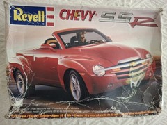 Revell Chevy SSR 1:25 Scale Model Kit #85-7691, 2003 (Open Box)