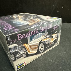 Revell The Beatnik Bandit 1:25 Scale Ed “Big Daddy” Roth #85-4297 NEW