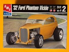 1932 FORD PHANTOM VICKIE HOT ROD MODEL KIT AMT ERTL 1/25 SCALE NEW COOL LOOK!!