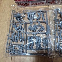 FUJIMI 1/20 scale PIT CREW A set plastic model kit from Japan.