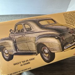 AMT 919 1941 Plymouth Coupe 4 Passenger 2n1 1:25 Model Retro Deluxe New