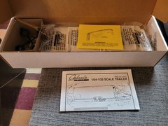 Galaxie 1/24-1/25 (T-24) 24′ Tandem Axle Tag-Along Trailer Model Kit Limited Ed