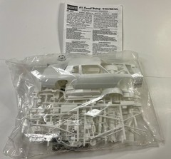 Monogram 1/24 NASCAR 83 Monte Carlo Plastic Model Kit Complete. 87 T Bird Parts