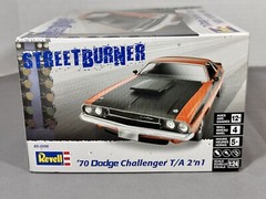 REVELL ‘Street Burner’ 1970 Dodge Challenger T/A 2 in 1 Model Kit Sealed in Bags