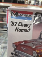 Monogram 1957 Chevy Nomad 1:24 Scale Model Car Kit Classic Cruiser