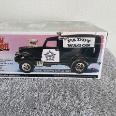 MPC Police Paddy Wagon Hot Rod Willys Panel Van 1:25 Super Snap NIB
