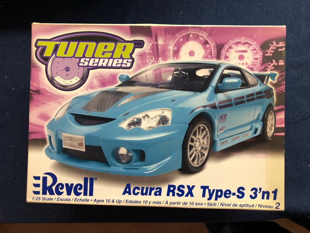 Revell Acura RSX Type S Tuner Series Kit #2861 Opened but complete