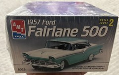 AMT 1957 Ford Fairlane 500 Model Kit 1/25 Scale SEALED 1993 MODEL (120+ Parts)