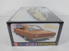 1968 Plymouth Road Runner AMT 1:25 Model Kit # 821/12 Sealed Box Molded in White