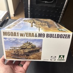TAKOM 2142 1/35 M60A1 w/ERA & M9 Bulldozer