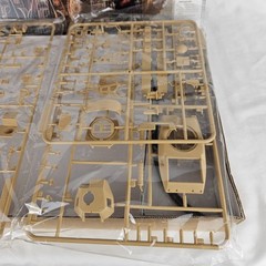 Trumpeter France 35/38H Tank 1/35 Scale Plastic Model Kit