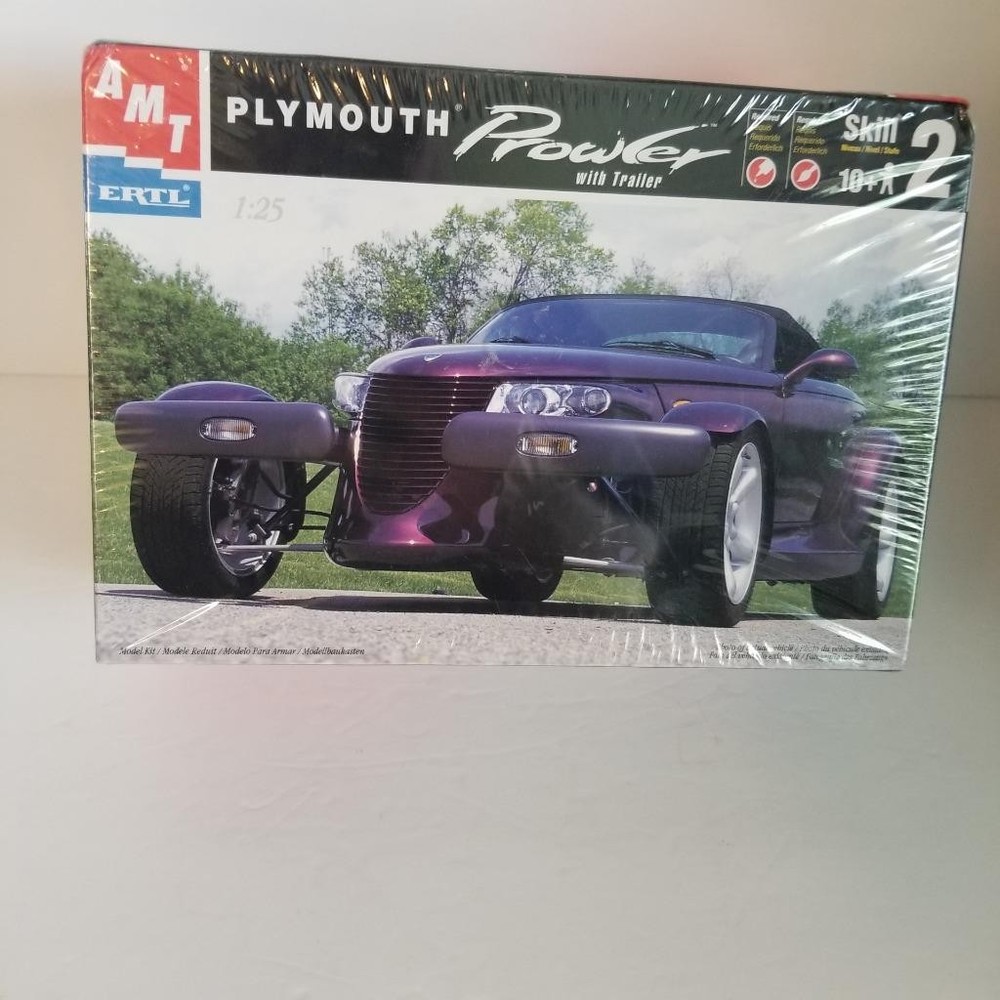 AMT Ertl Plymouth Prowler with Trailer Model Kit 1/25 Scale